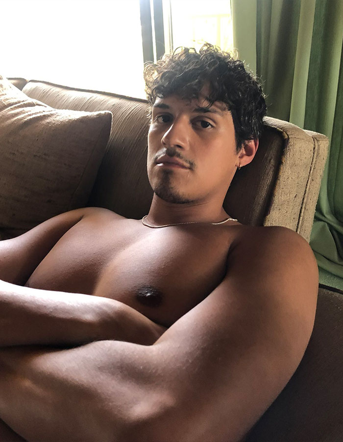 Daniel Craig Opens Up About Filming Gay X-Rated Scenes With Omar Apollo In Upcoming Movie Daniel Craig Opens Up About Filming Gay X-Rated Scenes With Omar Apollo In Upcoming Movie