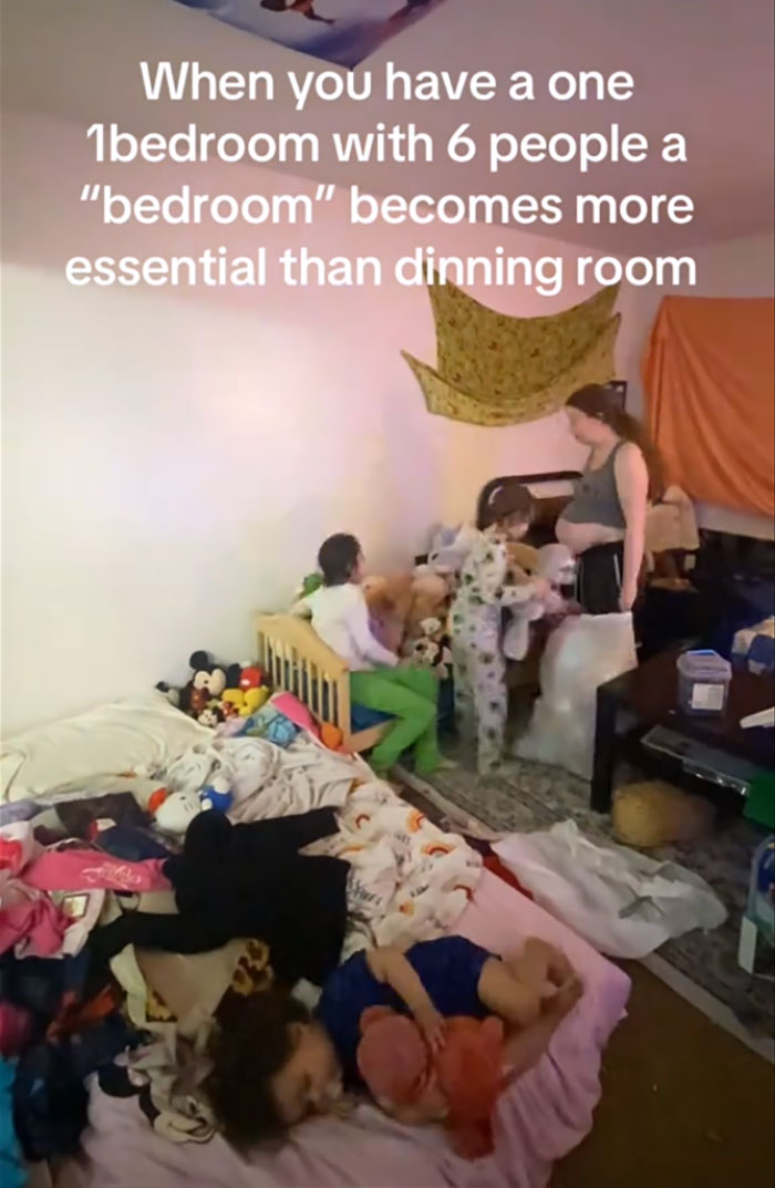 “Insanity At Its Finest”: Parents Dragged Online For Making Babies They Can’t Afford “Insanity At Its Finest”: Parents Dragged Online For Making Babies They Can’t Afford