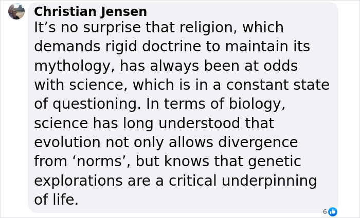 "Woke" And "Nonbinary" Half Male, Half Female Lobster Goes Viral Online "Woke" And "Nonbinary" Half Male, Half Female Lobster Goes Viral Online