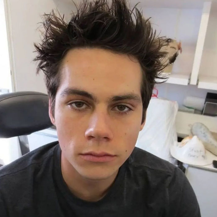 “Canadian Men On Dating Apps”: Dylan O’Brien’s ‘Men’s Health” Photoshoot Hilariously Roasted “Canadian Men On Dating Apps”: Dylan O’Brien’s ‘Men’s Health” Photoshoot Hilariously Roasted