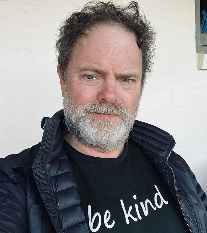 “Mean” Interaction Between Rainn Wilson And Influencer Visiting His Food Truck Goes Viral “Mean” Interaction Between Rainn Wilson And Influencer Visiting His Food Truck Goes Viral