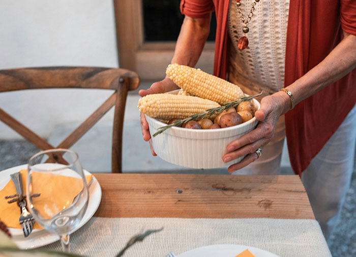 Militantly Vegan Man Tries To Ruin Possibly The Last Thanksgiving With The Whole Family Militantly Vegan Man Tries To Ruin Possibly The Last Thanksgiving With The Whole Family