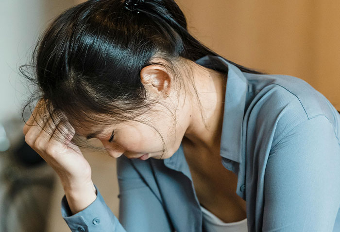 Drama Ensues When Friends Find Woman’s Bank Statements That Reveal She’s A Millionaire Drama Ensues When Friends Find Woman’s Bank Statements That Reveal She’s A Millionaire