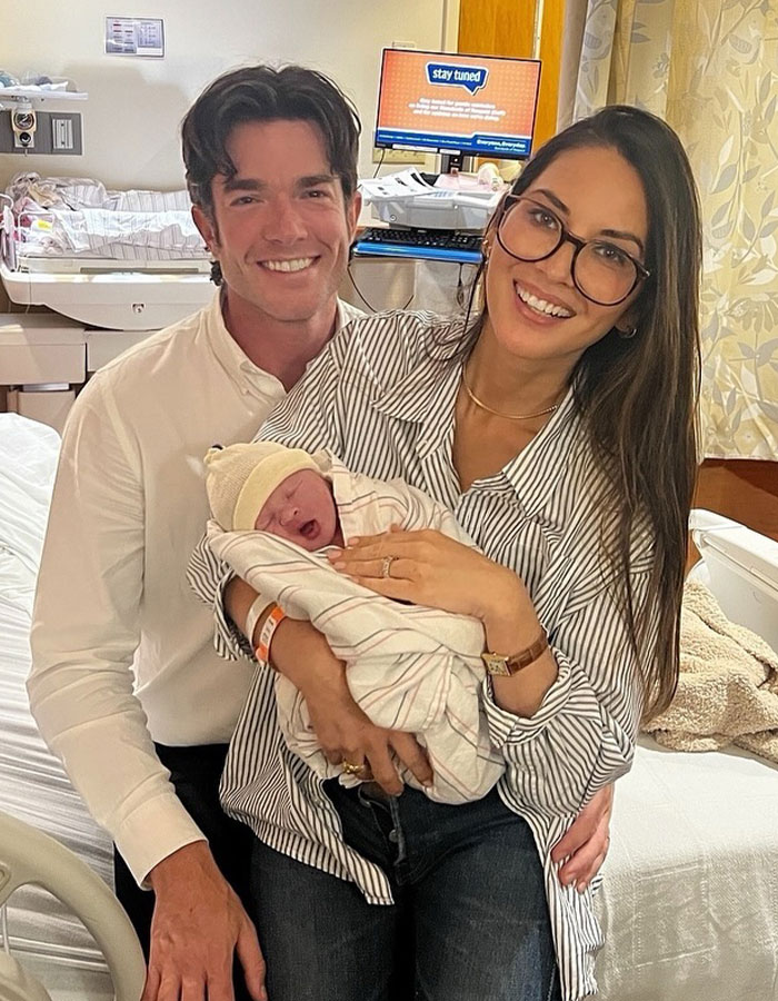 "A Warrior!": Olivia Munn Praised For Proudly Showing Mastectomy Scars In New Photoshoot "A Warrior!": Olivia Munn Praised For Proudly Showing Mastectomy Scars In New Photoshoot