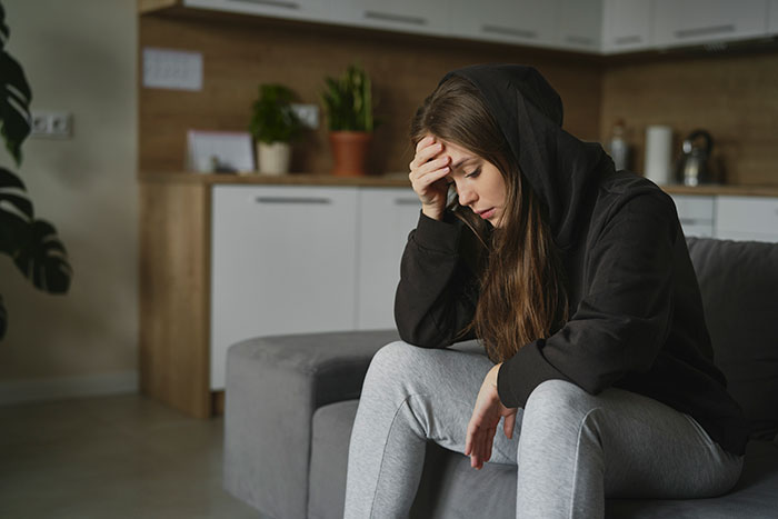 Teen Comes For A Sleepover, Spends The Whole Night In Her Room After A Fight Over Wearing A Bra Teen Comes For A Sleepover, Spends The Whole Night In Her Room After A Fight Over Wearing A Bra