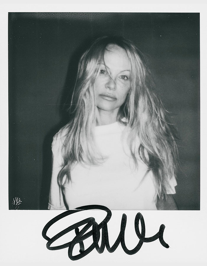 Pamela Anderson Moves People After Explaining Why She Decided To Ditch Makeup Pamela Anderson Moves People After Explaining Why She Decided To Ditch Makeup