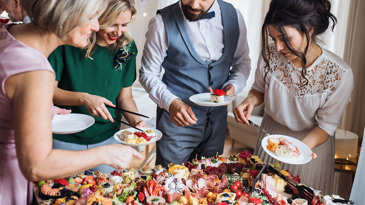 Wedding Buffet Turns Into The Hunger Games As Guests Are Forced To Fight Over Scraps