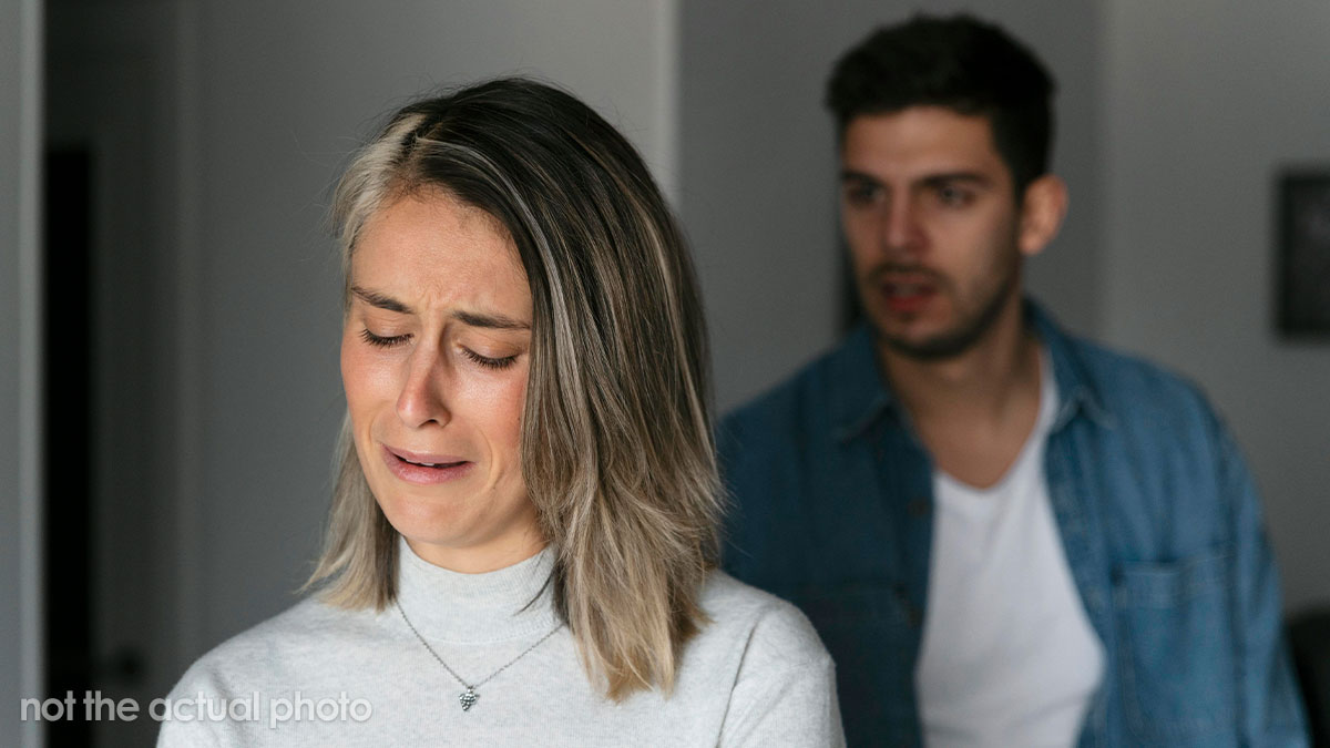 Man Promises To Forgive Wife’s Affair If She Tells Their Daughter Everything, It Quickly Backfires