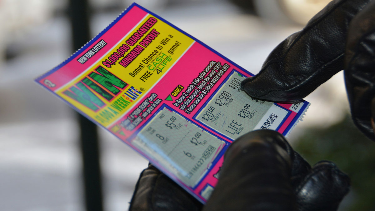 Family And Boyfriend Start Demanding And Spending Woman’s Lottery Winnings, She Cuts Them Off