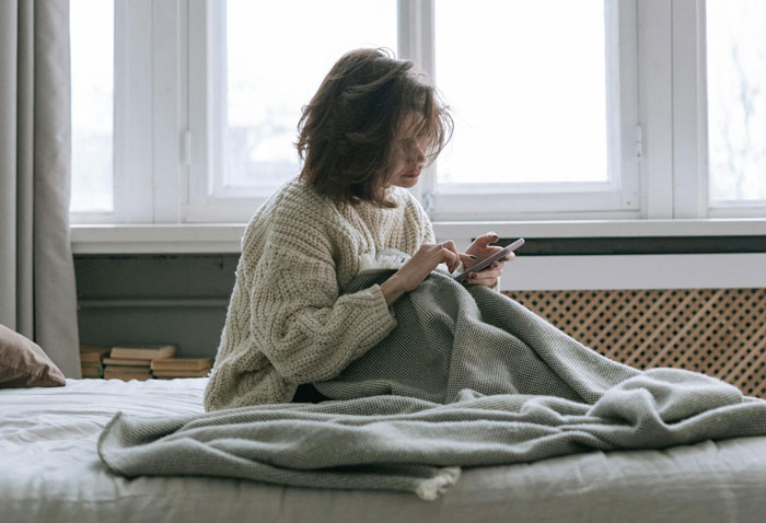 “Please Help”: Late-Night Message From Coworker Reveals Woman’s Suspicions Of BF Were True “Please Help”: Late-Night Message From Coworker Reveals Woman’s Suspicions Of BF Were True