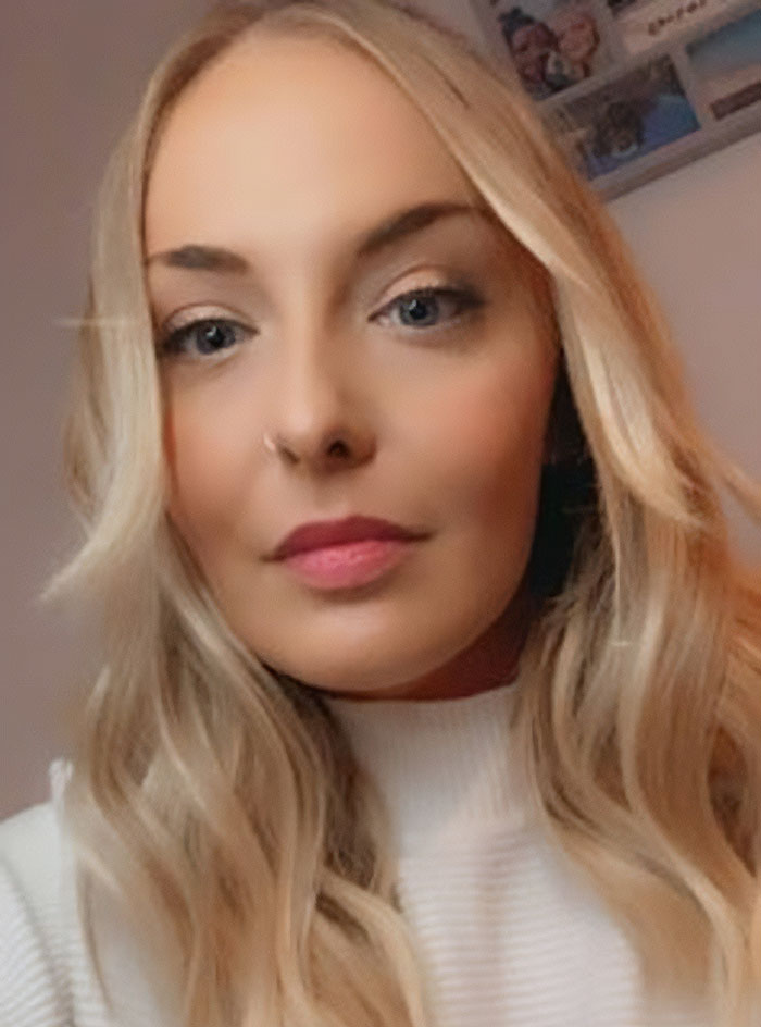 "Arrest The Staff": Student Nurse Who Thought She Was Just Tired Loses Life After 12-Hour ER Wait "Arrest The Staff": Student Nurse Who Thought She Was Just Tired Loses Life After 12-Hour ER Wait