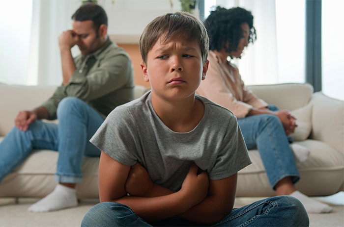 “My Heart Shattered”: Stepmom Tells 10-Year-Old To Get Out Of Family Picture, Enrages Dad “My Heart Shattered”: Stepmom Tells 10-Year-Old To Get Out Of Family Picture, Enrages Dad