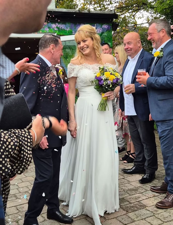 "Heartbreaking": Supermodel Georgina Cooper Tragically Passes Away Months After Getting Married "Heartbreaking": Supermodel Georgina Cooper Tragically Passes Away Months After Getting Married