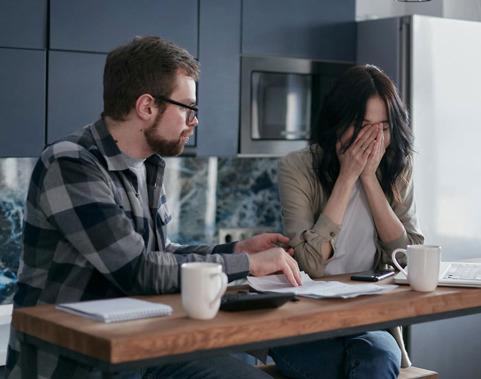 Man Hands Wife Divorce Papers Out Of The Blue, Turns Into A Sobbing Beggar When She Agrees Man Hands Wife Divorce Papers Out Of The Blue, Turns Into A Sobbing Beggar When She Agrees
