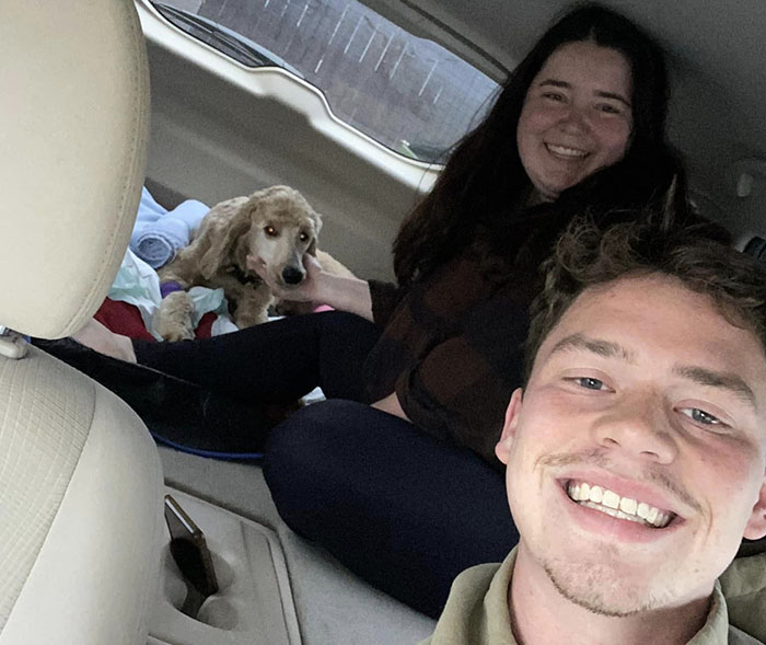 Couple Rescue Injured And Abandoned Dog, Use Their Wedding Fund To Save Her Life Couple Rescue Injured And Abandoned Dog, Use Their Wedding Fund To Save Her Life