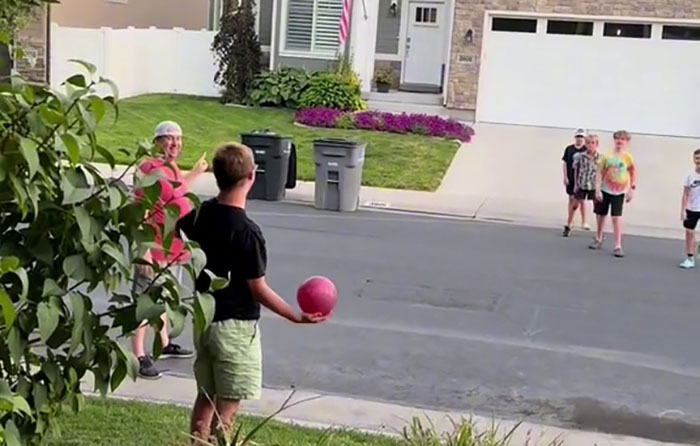 Parents Ecstatic As Kickball Game They Arranged For Son With Down Syndrome Attracts Every Kid Around Parents Ecstatic As Kickball Game They Arranged For Son With Down Syndrome Attracts Every Kid Around