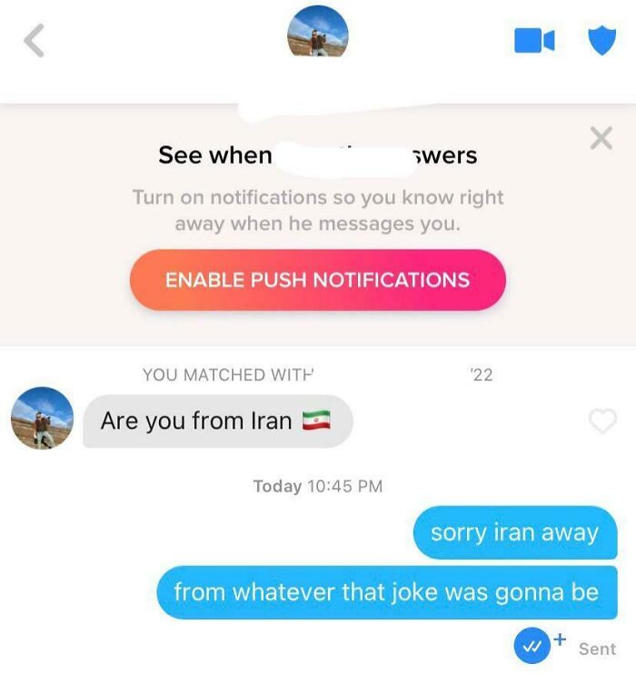 Tinder chat with humorous pun about "Iran" in response to a question.