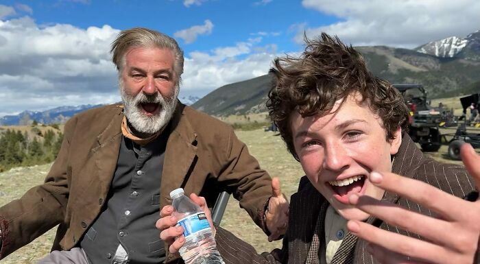 "Alec Baldwin Continues To Increase My Pain": Halyna Hutchins’ Mother Protests ‘Rust’ Premiere "Alec Baldwin Continues To Increase My Pain": Halyna Hutchins’ Mother Protests ‘Rust’ Premiere