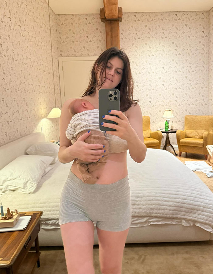 “Women’s Bodies Are Amazing”: Alexandra Daddario Shares Raw Pic Of Her "Magic" Postpartum Body “Women’s Bodies Are Amazing”: Alexandra Daddario Shares Raw Pic Of Her "Magic" Postpartum Body