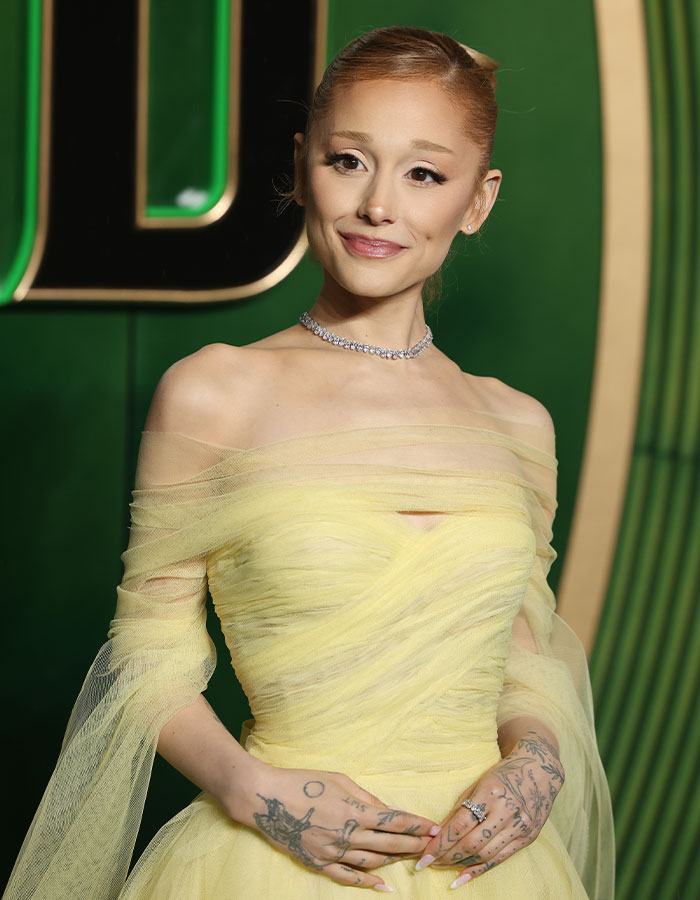Ariana Grande Sparks New Health Concerns After Appearance At London Premiere Of ‘Wicked’ Ariana Grande Sparks New Health Concerns After Appearance At London Premiere Of ‘Wicked’