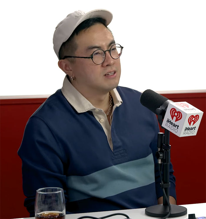 Fans React After Bowen Yang Apologizes To Ariana Grande For SNL Kiss That Left Her “Shaking” Fans React After Bowen Yang Apologizes To Ariana Grande For SNL Kiss That Left Her “Shaking”