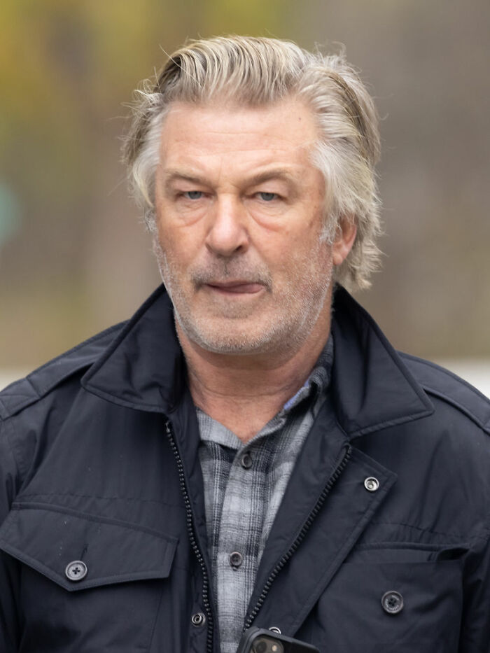 "Alec Baldwin Continues To Increase My Pain": Halyna Hutchins’ Mother Protests ‘Rust’ Premiere "Alec Baldwin Continues To Increase My Pain": Halyna Hutchins’ Mother Protests ‘Rust’ Premiere