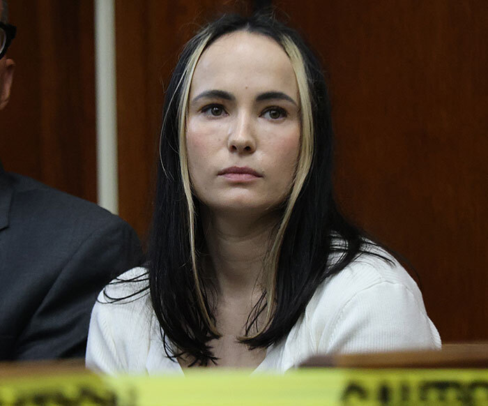 33YO Woman Arrested For Pretending To Be High School Student For A Year To Heal Her Past Traumas 33YO Woman Arrested For Pretending To Be High School Student For A Year To Heal Her Past Traumas