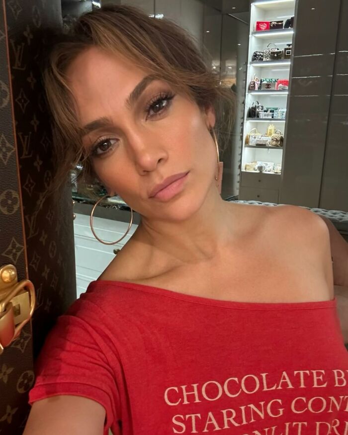 Jennifer Lopez Storms Off After Question About Ex-Boyfriend Sean "Diddy" Combs Jennifer Lopez Storms Off After Question About Ex-Boyfriend Sean "Diddy" Combs