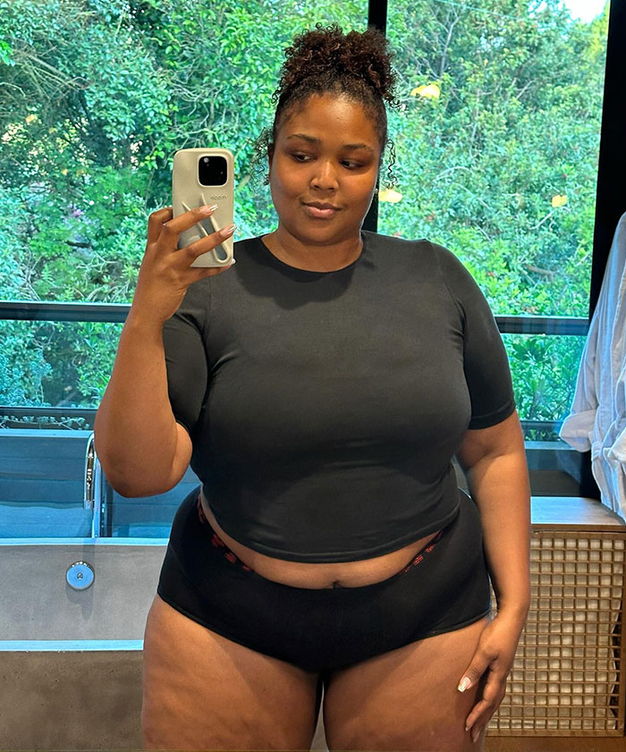 Lizzo Proudly Shows Off Weight Loss With Racy Swimwear Photos, Responds To Trolls’ Ozempic Jabs Lizzo Proudly Shows Off Weight Loss With Racy Swimwear Photos, Responds To Trolls’ Ozempic Jabs