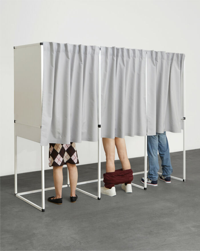 Artist Uses Hyperrealistic Sculptures To Explore Society Through Absurdity Artist Uses Hyperrealistic Sculptures To Explore Society Through Absurdity