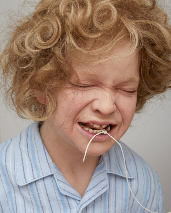 Artist Uses Hyperrealistic Sculptures To Explore Society Through Absurdity Artist Uses Hyperrealistic Sculptures To Explore Society Through Absurdity