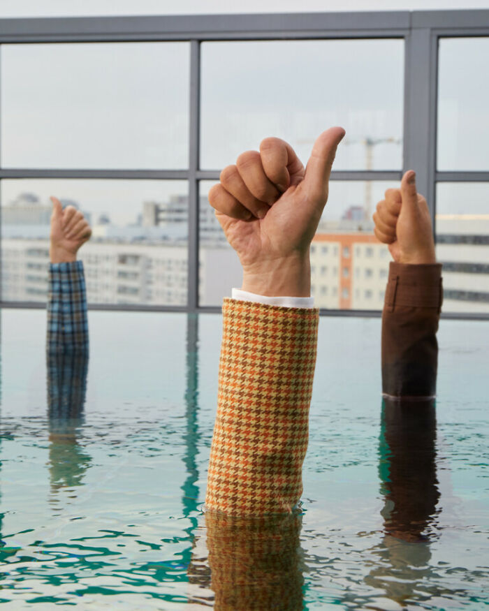 Artist Uses Hyperrealistic Sculptures To Explore Society Through Absurdity Artist Uses Hyperrealistic Sculptures To Explore Society Through Absurdity