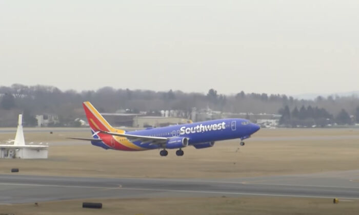 "Offensive": Father Traveling With Teen Daughter Mistaken For Human Trafficker By Cabin Crew "Offensive": Father Traveling With Teen Daughter Mistaken For Human Trafficker By Cabin Crew