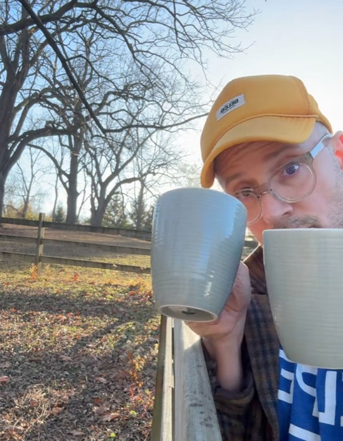 "Made Me Sob": Steve From ‘Blue’s Clues' Drops Beautifully Silent Video For “The Kids He Raised” "Made Me Sob": Steve From ‘Blue’s Clues' Drops Beautifully Silent Video For “The Kids He Raised”