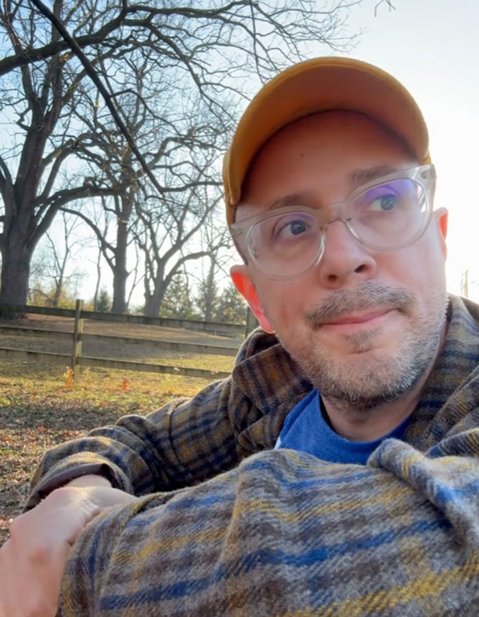 "Made Me Sob": Steve From ‘Blue’s Clues' Drops Beautifully Silent Video For “The Kids He Raised” "Made Me Sob": Steve From ‘Blue’s Clues' Drops Beautifully Silent Video For “The Kids He Raised”