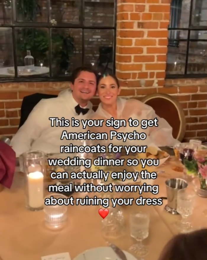 “I Am An Extreme Slob”: Bride Shares “Psycho” Hack To Save Her Wedding Dress From Getting Ruined “I Am An Extreme Slob”: Bride Shares “Psycho” Hack To Save Her Wedding Dress From Getting Ruined