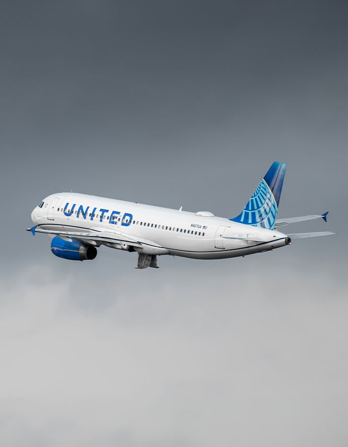 "Demonic": Passenger Viciously Attacks Nonverbal Deaf Man Mid-Flight Till Face Is "Bloody" "Demonic": Passenger Viciously Attacks Nonverbal Deaf Man Mid-Flight Till Face Is "Bloody"