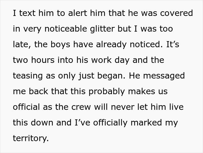 Woman Accidentally Covers Her Situationship In Glitter, It Helps Her Realize He’s Her Boyfriend Woman Accidentally Covers Her Situationship In Glitter, It Helps Her Realize He’s Her Boyfriend