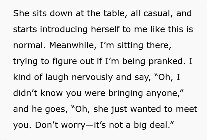 Text showing a woman's reaction to an unexpected introduction during a date. Text showing a woman's reaction to an unexpected introduction during a date.