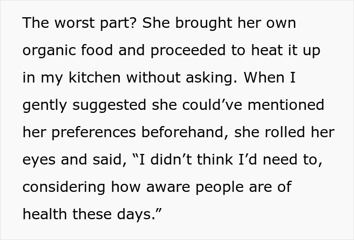 Text highlighting a woman not inviting brother's girlfriend due to her behavior at Thanksgiving dinner. Text highlighting a woman not inviting brother's girlfriend due to her behavior at Thanksgiving dinner.