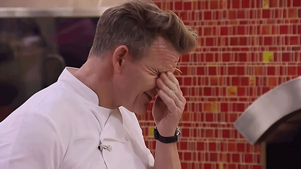 Man Thinks Criticizing GF’s Food With A Presentation Is Funny Until She Gives One To Him