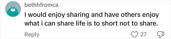 "Imagine The Noise": Woman Buys Dream House Only For Strangers To Turn It Into Tourist Spot "Imagine The Noise": Woman Buys Dream House Only For Strangers To Turn It Into Tourist Spot