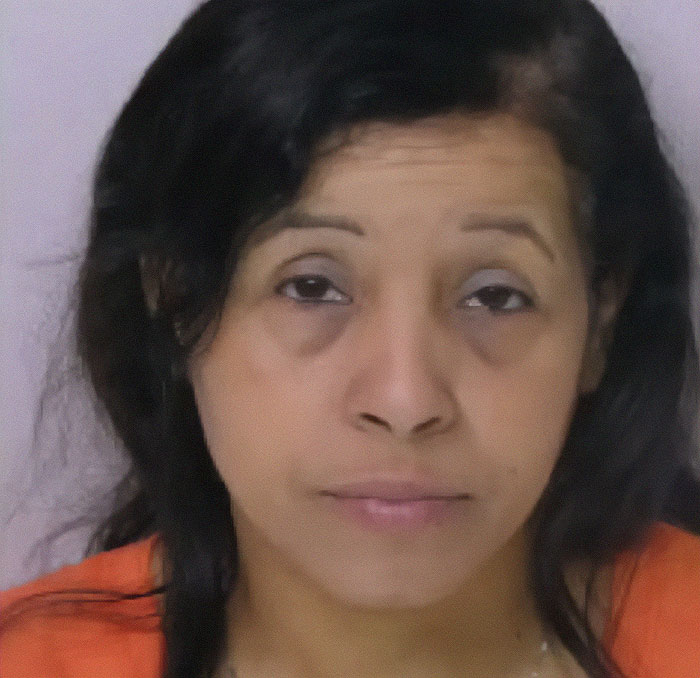 Woman Opens Up About How Biological Mom Recognized Her At Party After Being Kidnapped As A Baby Woman Opens Up About How Biological Mom Recognized Her At Party After Being Kidnapped As A Baby