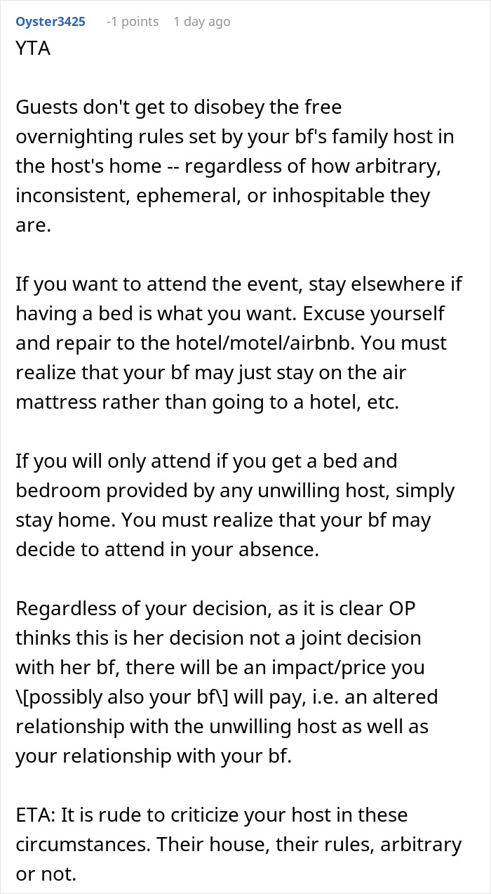 Couple Always Ends Up On Air Mattress On Family Holidays, Woman Loses Patience Couple Always Ends Up On Air Mattress On Family Holidays, Woman Loses Patience