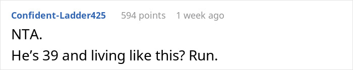 Reddit comment about a boyfriend's living state, suggesting to leave. Reddit comment about a boyfriend's living state, suggesting to leave.