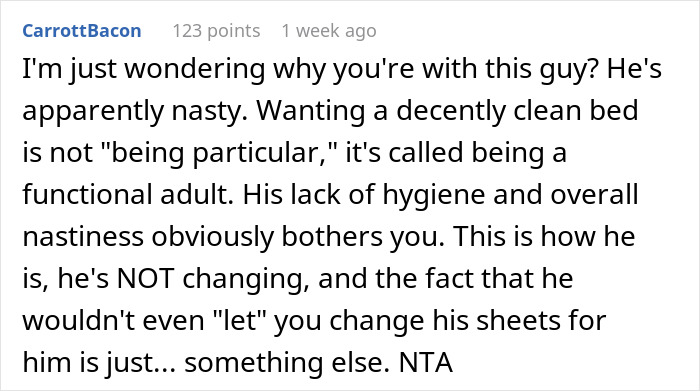 Text post criticizing boyfriend's lack of hygiene and dirty bed. Text post criticizing boyfriend's lack of hygiene and dirty bed.