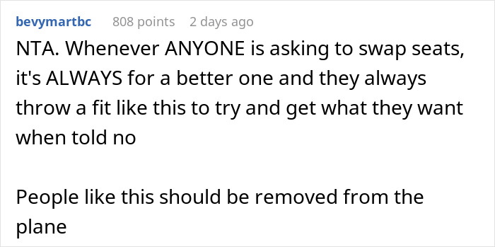 Text screenshot of a comment about a failed seat swap drama on a plane. Text screenshot of a comment about a failed seat swap drama on a plane.