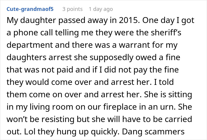 Woman Brings Out Her Husband's Ashes And Bursts Into Tears After Rude Guy's Demands Woman Brings Out Her Husband's Ashes And Bursts Into Tears After Rude Guy's Demands