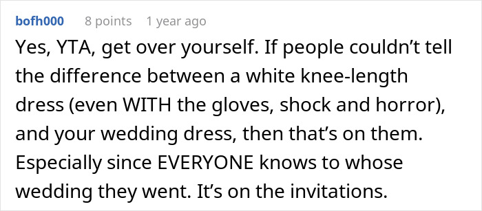 “My Niece Was Ugly”: Teen Wears White To Aunt’s Wedding, Ends Up Photoshopped In The Pictures “My Niece Was Ugly”: Teen Wears White To Aunt’s Wedding, Ends Up Photoshopped In The Pictures