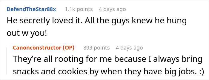 Woman Accidentally Covers Her Situationship In Glitter, It Helps Her Realize He’s Her Boyfriend Woman Accidentally Covers Her Situationship In Glitter, It Helps Her Realize He’s Her Boyfriend